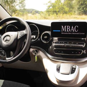 Mercedes_Marco_Polo_cockpit